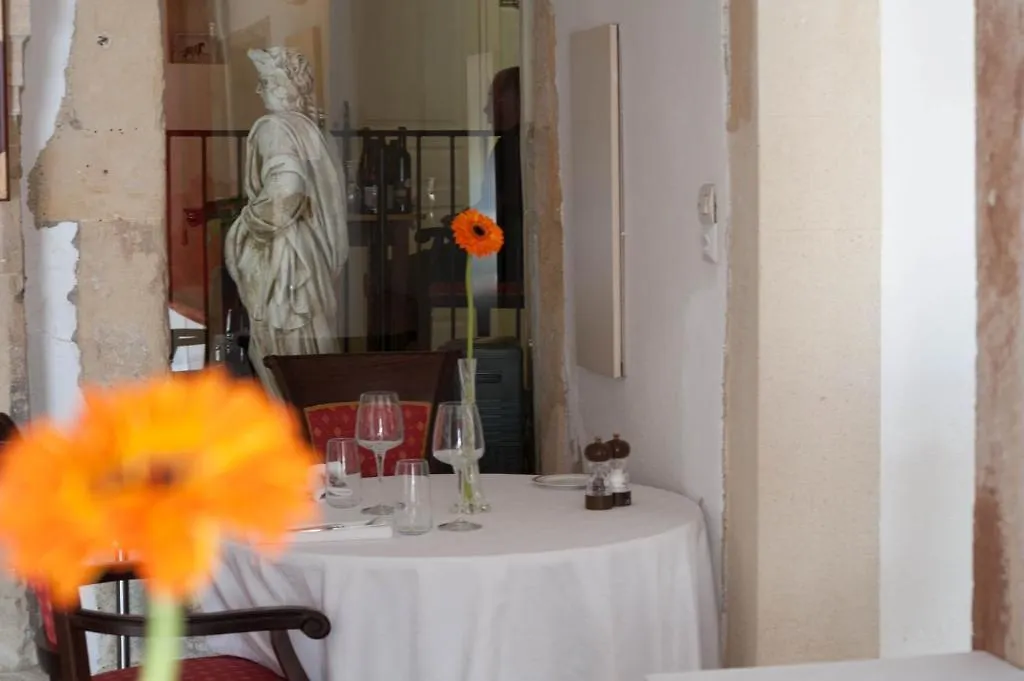 Bed and Breakfast La Maison Du Marquis Grignan Frühstückspension