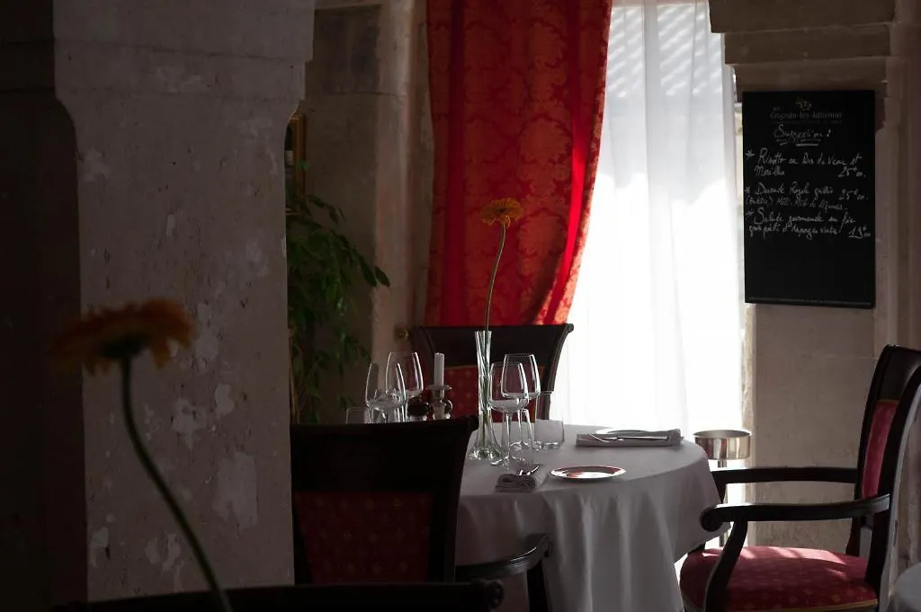 Bed and Breakfast La Maison Du Marquis Grignan Frühstückspension